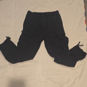 American Eagle Outfitters Black Cargo Pants Relaxed Fit